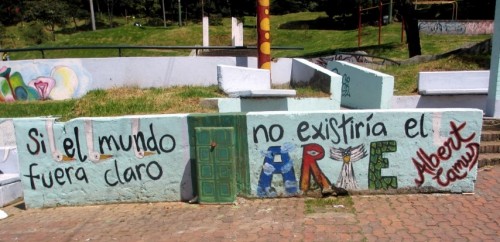 Translation: If the world was clear, there wouldn't be art"