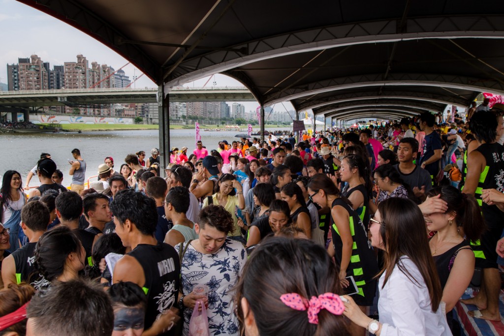 dragonboat festival dajia riverside park crowd