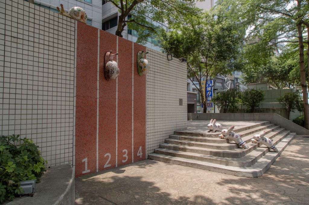 taipei outside museum of contemporary art snails and rabbit race